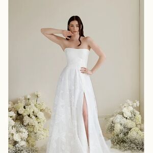 Truvelle Simone Wedding Dress
